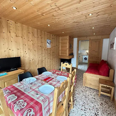Apartment Aux Gets - Terrasse, Cheminee, Proche Centre, Classe 2 Etoiles, 4 Pers. - Fr-1-623-185